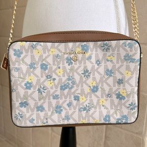 MK Jet Set Charm crossbody bag